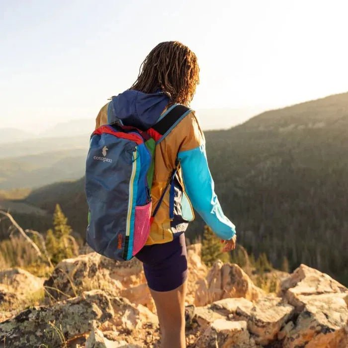 Cotopaxi Batac 16L Backpack - Del Dia Multicolour - Hill and Dale Outdoors