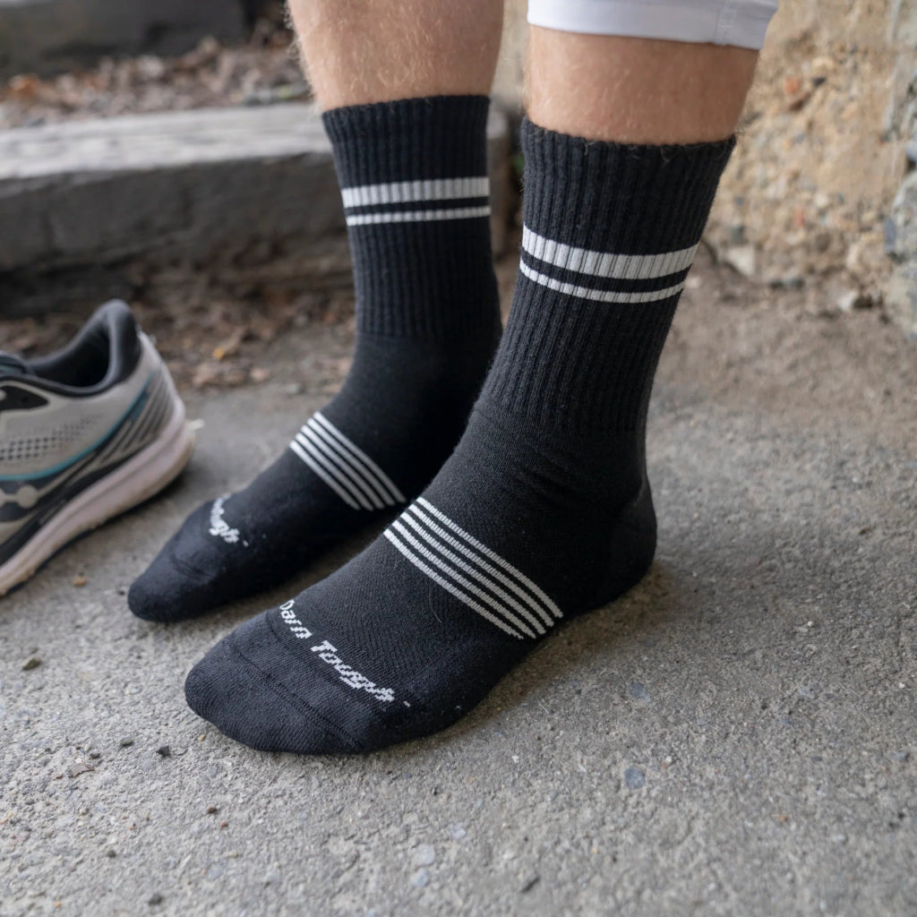 Darn Tough 1118 Men's Element Micro Crew Lightweight Running Socks - Hill and Dale Outdoors