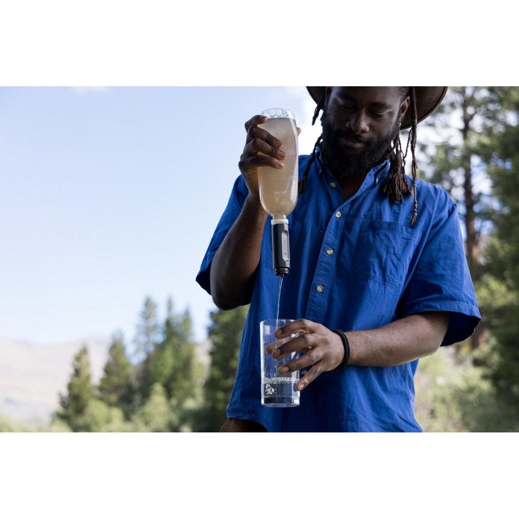 LifeStraw Peak Series 650ml Squeeze Bottle - Mountain Blue - Hill and Dale Outdoors